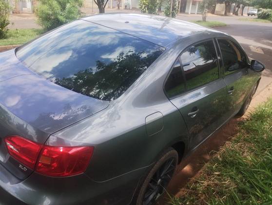 VOLKSWAGEN JETTA 2.0 COMFORTLINE FLEX 4P TIPTRONIC